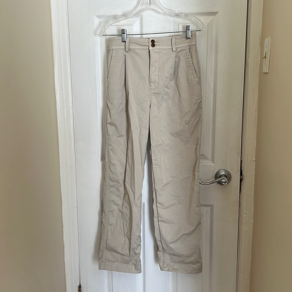 Everlane brand new pleated chino sandstone  pants